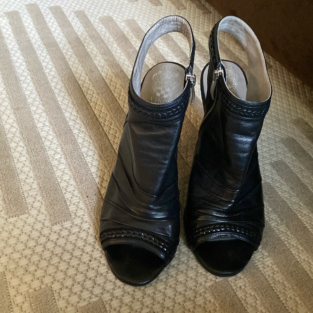 Vince Camuto shooties black very soft leather size 8 1/2.